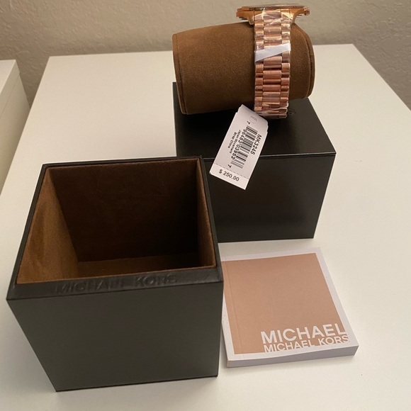 Michael Kors Blake Rose Gold Crystal Watch New Glam Designer MK3245 - Picture 4 of 13